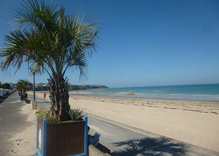 Studio~ Les Pieds Dans L'eau 2~ アパート *