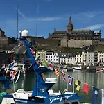 Studio~ Les Pieds Dans L'eau 2~ * Donville-les-Bains