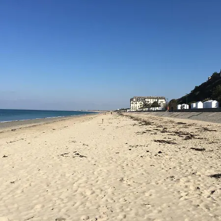 Studio~ Les Pieds Dans L'eau 2~ *