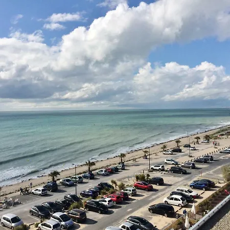 Studio~ Les Pieds Dans L'eau 2~ Daire