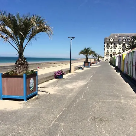 Apartman Studio~ Les Pieds Dans L'eau 2~ Donville-les-Bains
