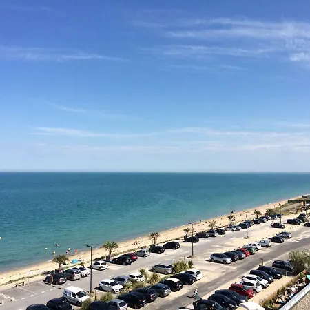 Studio~ Les Pieds Dans L'eau 2~ Donville-les-Bains