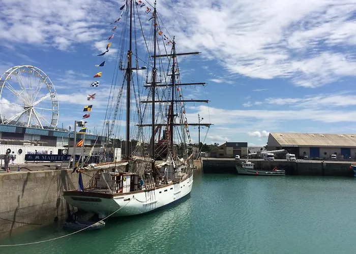 Studio~ Les Pieds Dans L'eau 2~ Apartamento *
