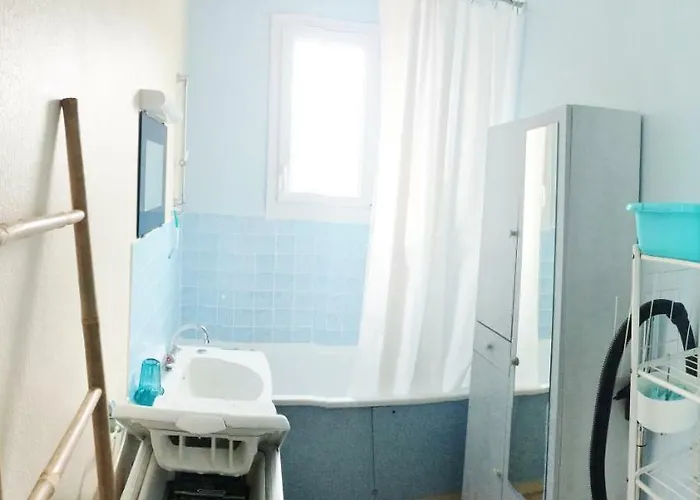 Studio~ Les Pieds Dans L'eau 2~ * Donville-les-Bains